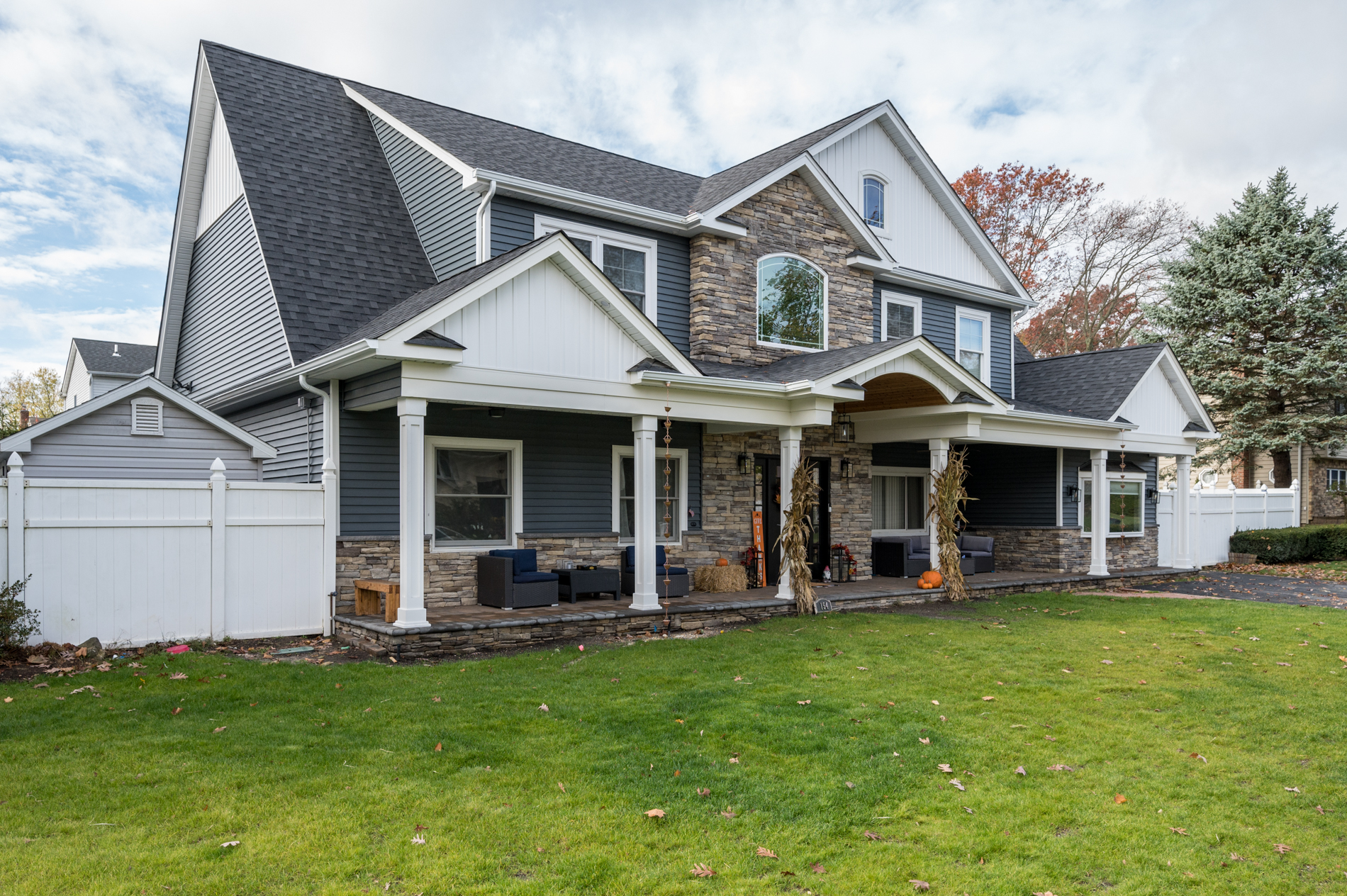 complete home renovation home improvement signs